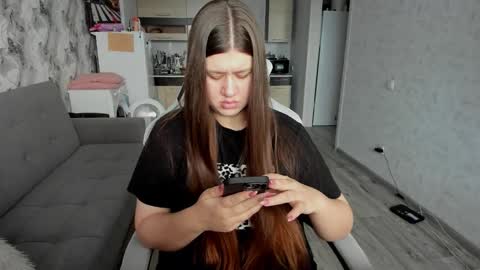 kianna_dior_ online show from 5, 12, 2025