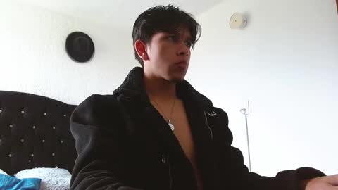 Adrian  Chlloe online show from 15, 9, 2025