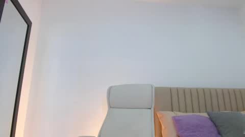 Kiara Evans online show from 28, 2, 2025