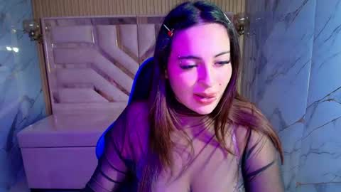 Kiara  online show from 7, 7, 2026