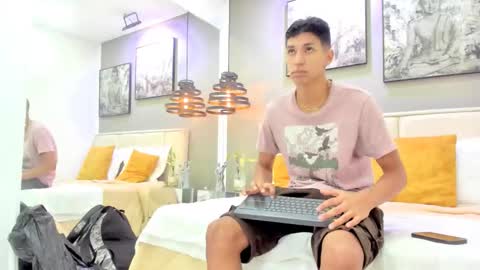 Kieran Derek online show from 23, 10, 2025