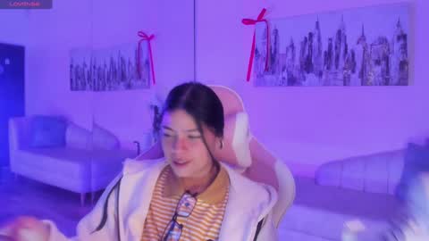 Snapshot of kiki_cams chatting on 12, 12, 2024 kIKI online show from 12, 12, 2024