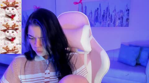 Snapshot of kiki_cams chatting on 17, 12, 2024 kIKI online show from 17, 12, 2024