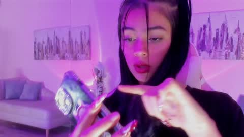 Snapshot of kiki_cams chatting on 8, 1, 2025 kIKI online show from 8, 1, 2025