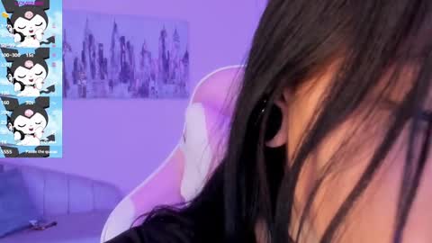 Snapshot of kiki_cams chatting on 22, 1, 2025 kIKI online show from 22, 1, 2025