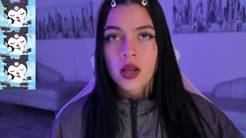 Snapshot of kiki_cams chatting on 23, 1, 2025 kIKI online show from 23, 1, 2025