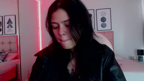 kIKI online show from 9, 1, 2026