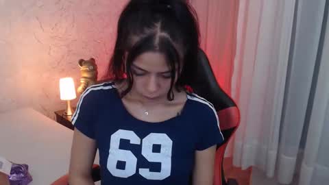 Snapshot of kiki_cams chatting on 27, 2, 2026 kIKI online show from 27, 2, 2026