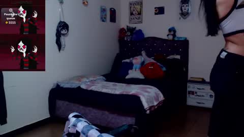 Snapshot of kiki_cams chatting on 6, 7, 2026 kIKI online show from 6, 7, 2026