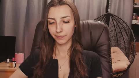 Mika and Miranda online show from 29, 9, 2025