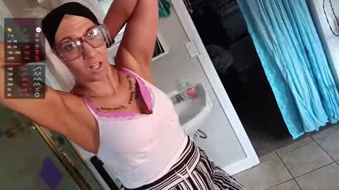 kikilovespartylights online show from 12, 3, 2025