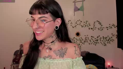 Bella online show from 24, 4, 2026