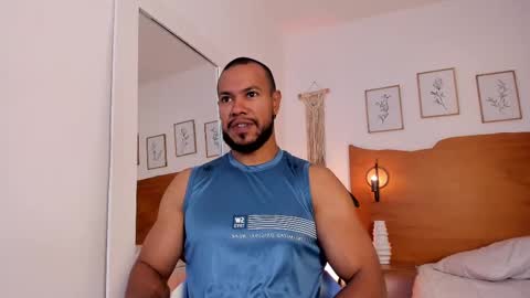 Kilua Muscle guy online show from 26, 9, 2025