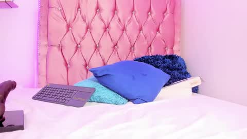 kim online show from 11, 3, 2025