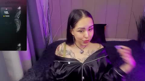 Snapshot of kim_brownie chatting on 6, 3, 2025 Kim online show from 6, 3, 2025