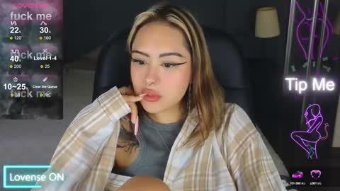 Snapshot of kim_brownie chatting on 28, 9, 2025 Kim online show from 28, 9, 2025