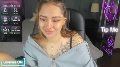 Snapshot of kim_brownie chatting on 9, 10, 2025 Kim online show from 9, 10, 2025