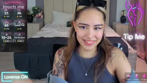 Snapshot of kim_brownie chatting on 11, 10, 2025 Kim online show from 11, 10, 2025