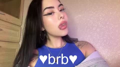 Snapshot of kim_brownie chatting on 18, 6, 2026 Kim online show from 18, 6, 2026