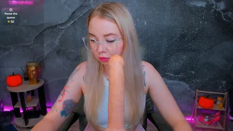 Snapshot of kim_girl_next_door chatting on 13, 12, 2024 KIM online show from 13, 12, 2024