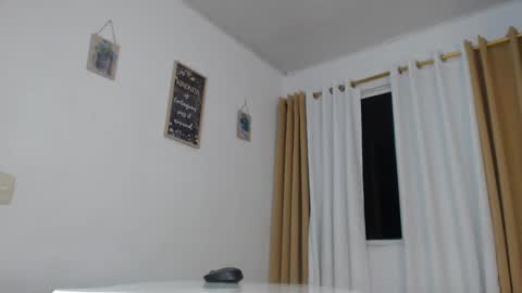 Snapshot of kim_lu29 chatting on 28, 10, 2025 kim online show from 28, 10, 2025