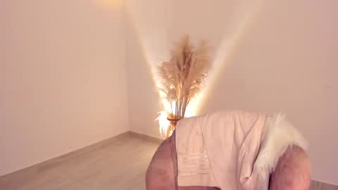 Kim Murphy online show from 3, 11, 2025