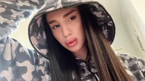 Kim Oberlin online show from 3, 2, 2026