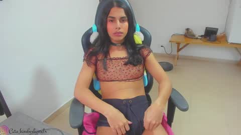 Snapshot of kim_wexler chatting on 2, 12, 2024 OnlyFans kimberlywexlr online show from 2, 12, 2024