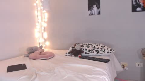 Kim  Yuk online show from 14, 12, 2024