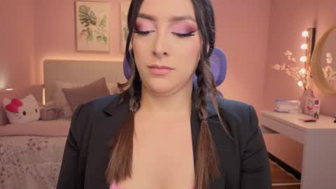 Kimberly 1200-1900 GMT-5 online show from 24, 9, 2025