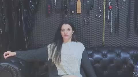  KIMBERLY SWAN  online show from 11, 3, 2025