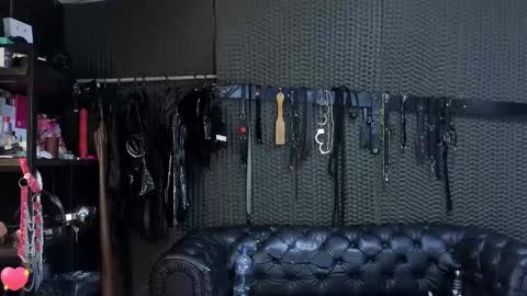  KIMBERLY SWAN  online show from 5, 10, 2025