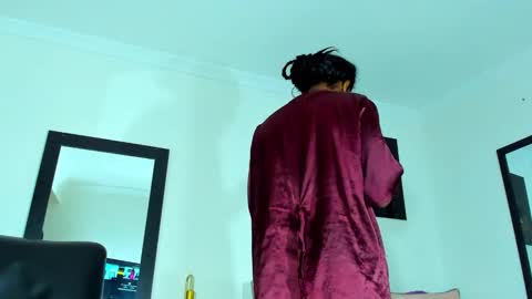 Kimberly Banks online show from 3, 3, 2026