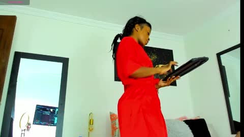 Kimberly Banks online show from 17, 5, 2026