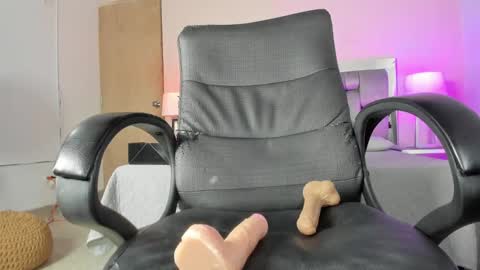 Snapshot of kimberlycoxxx chatting on 20, 2, 2025 kimberly online show from 20, 2, 2025