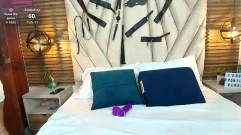 kimberlyfox_t online show from 10, 11, 2025