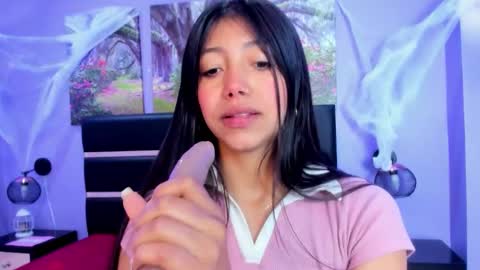 Kimberly Villalobos online show from 16, 10, 2025