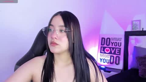 Snapshot of kimgarcez chatting on 19, 9, 2025 kimgarcez online show from 19, 9, 2025