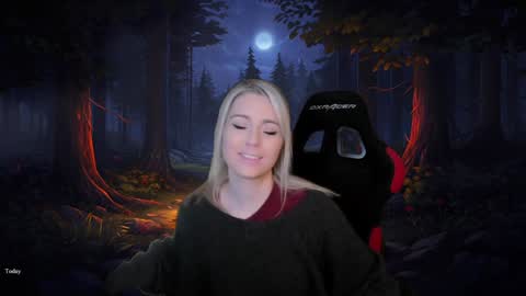 Wolfs Girl online show from 4, 12, 2024