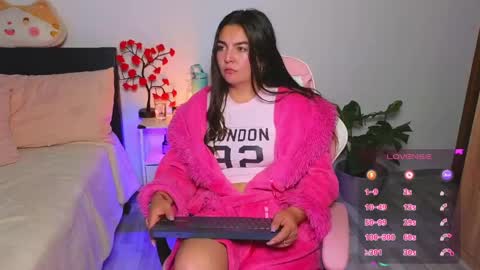 kimmie_dollxo online show from 2, 5, 2026