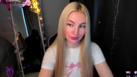 kimmy1_powell online show from 2, 4, 2026