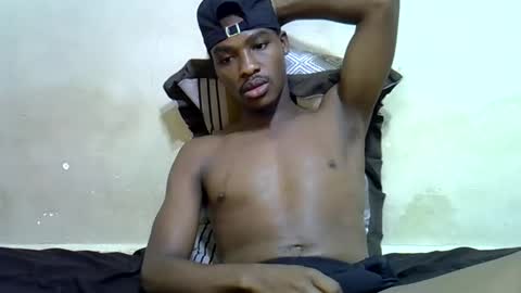 Snapshot of kimzsguyz chatting on 2, 3, 2026 kimzsguyz online show from 2, 3, 2026