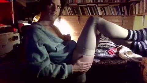 Snapshot of kindhate01 chatting on 9, 2, 2026 kindhate01 online show from 9, 2, 2026