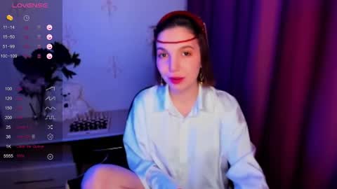 Hazel online show from 5, 12, 2025