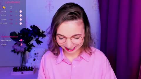 Hazel online show from 6, 2, 2026