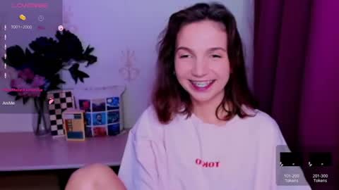 Snapshot of kindhazelhere_ chatting on 14, 7, 2026 Hazel online show from 14, 7, 2026