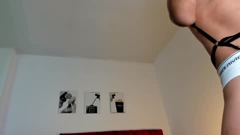 king_ares1 online show from 10, 4, 2026