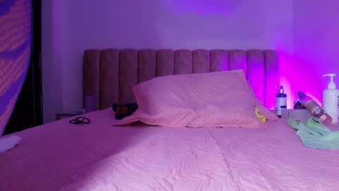 Bella online show from 25, 11, 2025