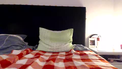 Snapshot of kingandprincess chatting on 6, 6, 2026 sexysexyhotwetpinkredpussy online show from 6, 6, 2026
