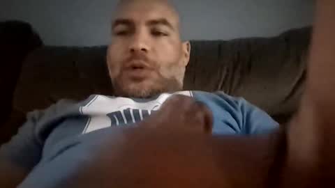 Snapshot of kingelizar12 chatting on 21, 10, 2025 kingelizar12 online show from 21, 10, 2025